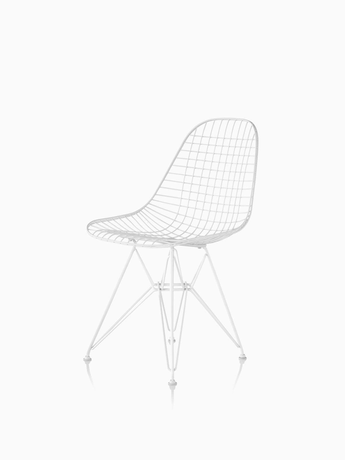 Eames Wire Chairs Outdoor