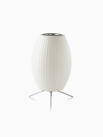 Una lámpara de mesa blanca.